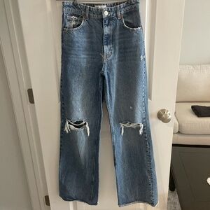 Zara high waisted wide-leg blue jeans with distressed knees